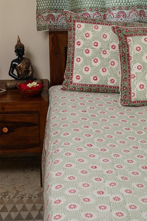 Sootisyahi 'Floral Dreams' Handblock Printed Cotton Bedsheet - SootiSyahi