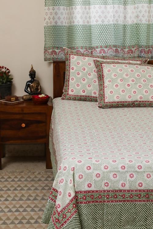 Sootisyahi 'Floral Dreams' Handblock Printed Cotton Bedsheet - SootiSyahi