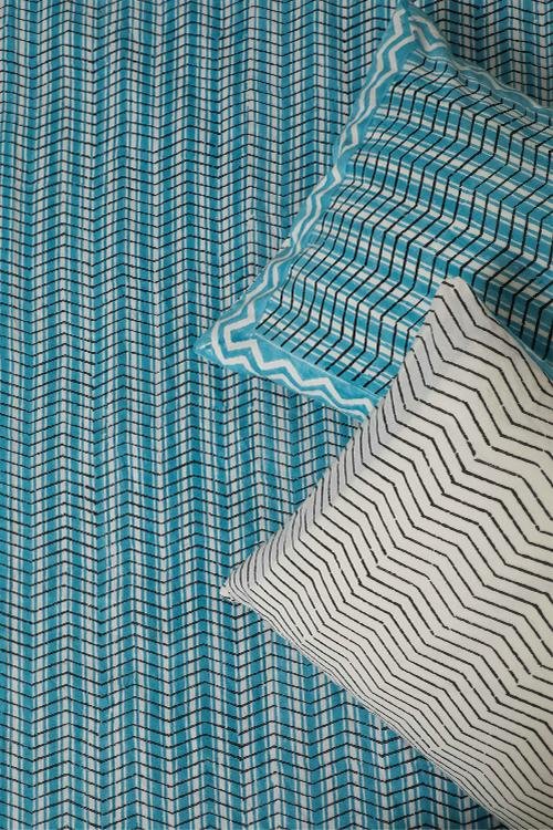 Sootisyahi 'Geometric Mesh' Handblock Printed Cotton Bedsheet - SootiSyahi