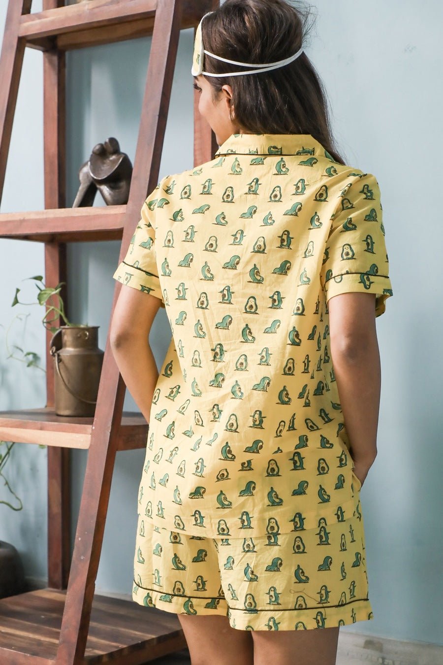 Sootisyahi 'Glowy Penguine' Azofree Handblock Printed Pure Cotton Night Suit - SootiSyahi