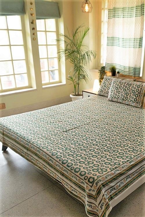 Sootisyahi 'Green Glow' Handblock Printed Cotton Bedsheet - SootiSyahi