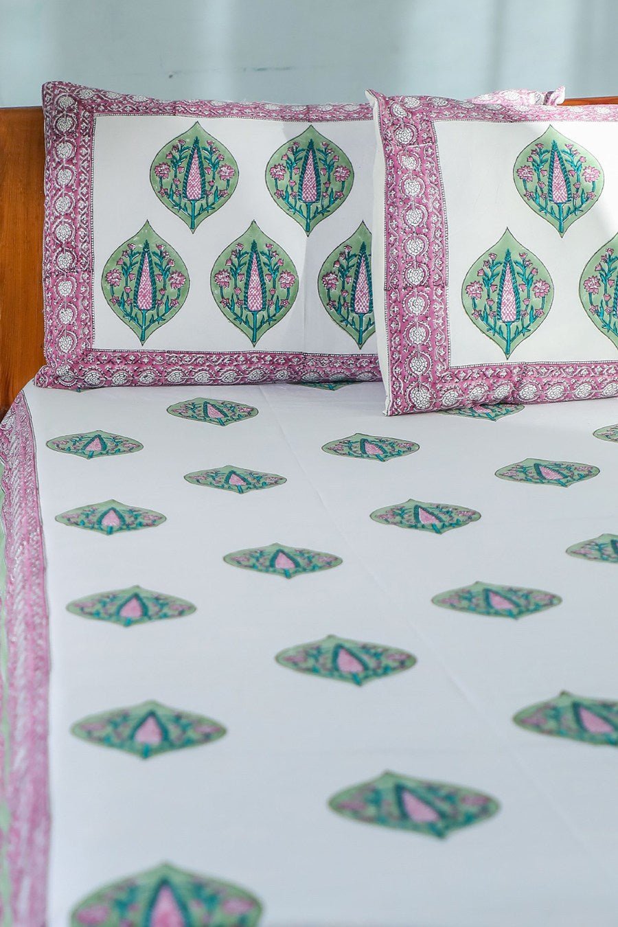 SootiSyahi 'Green & Voilet' Handblock Printed Cotton Bedsheet - SootiSyahi