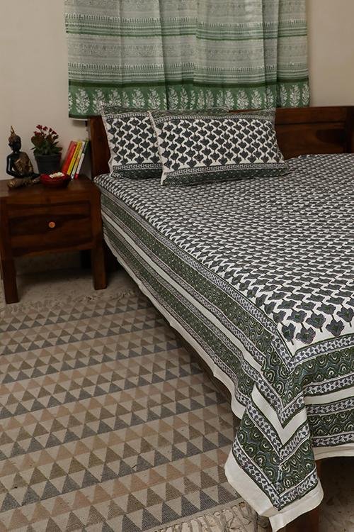 Sootisyahi 'Kumud' Handblock Printed Cotton Bedsheet - SootiSyahi