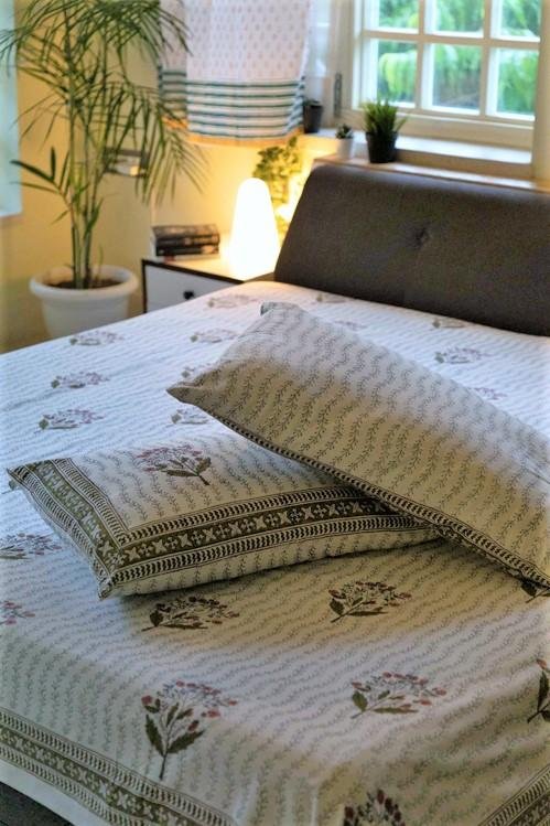 Sootisyahi 'Manmohak Lali' Handblock Printed Cotton Bedsheet - SootiSyahi