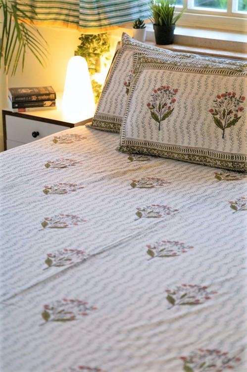 Sootisyahi 'Manmohak Lali' Handblock Printed Cotton Bedsheet - SootiSyahi