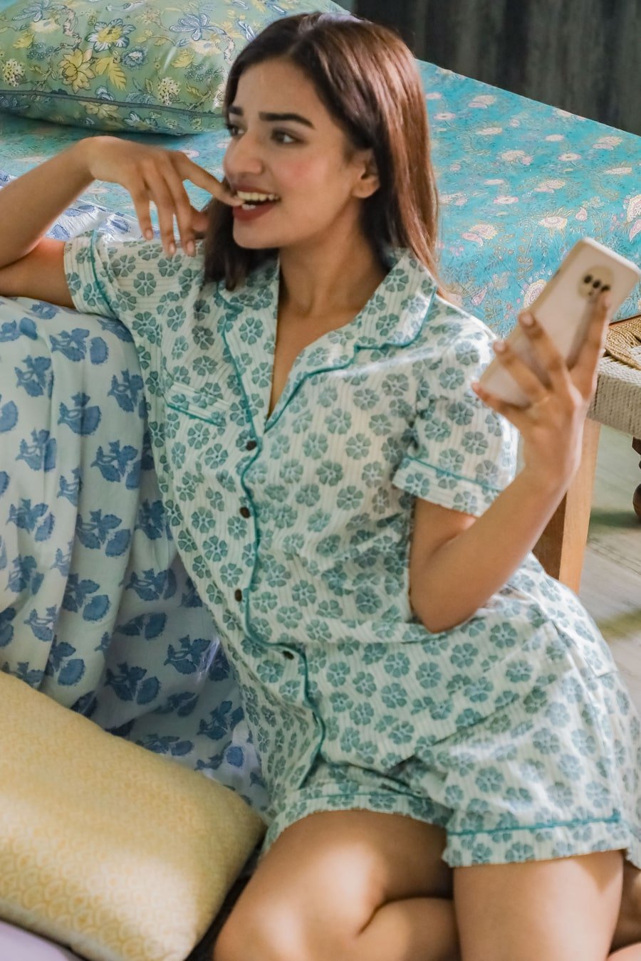 Sootisyahi 'Pretty Petals ' Azofree Handblock Printed Pure Cotton Night Suit - SootiSyahi