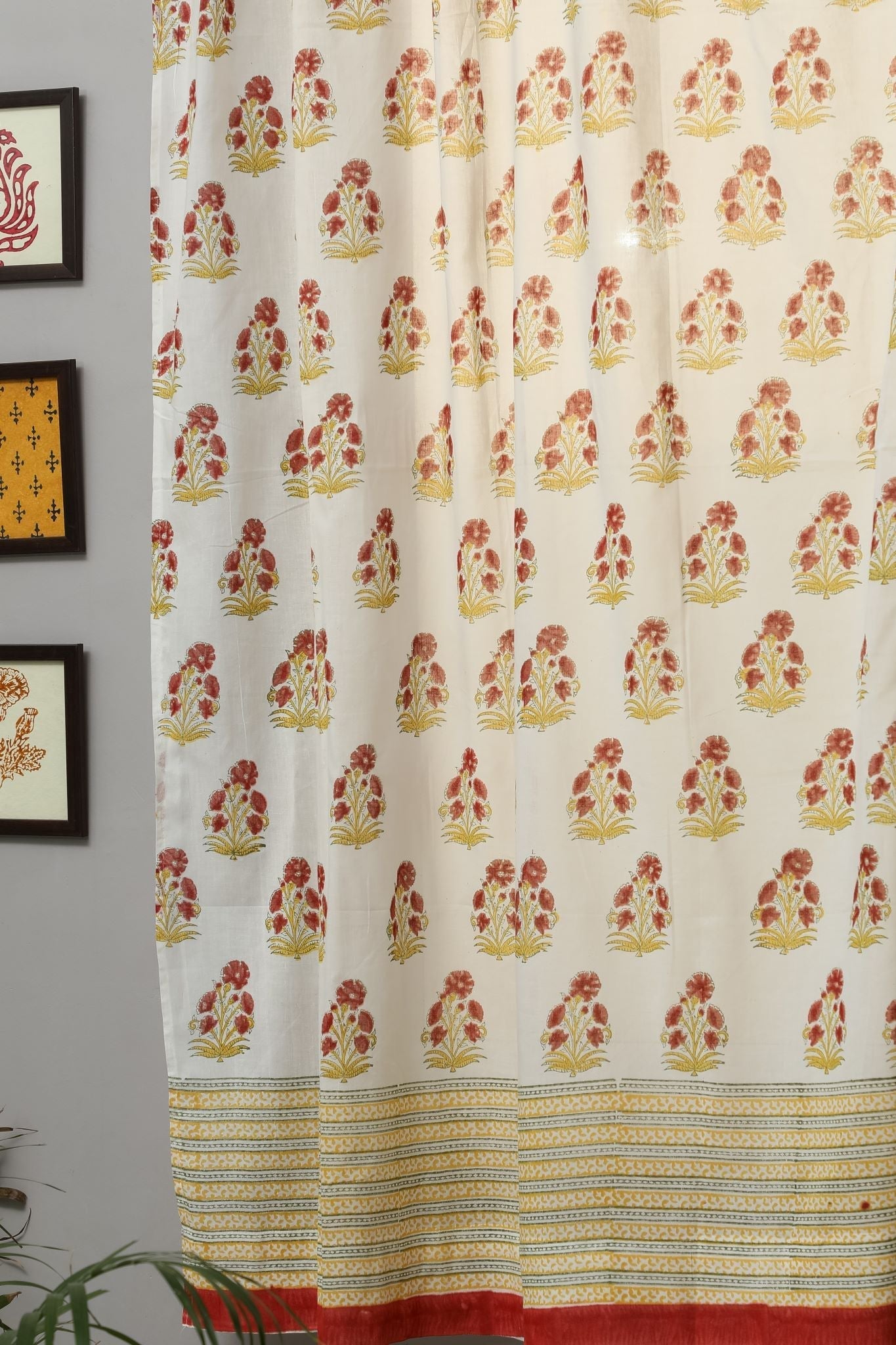 SootiSyahi 'Red Daisy' Handblock Printed Cotton Window Curtain - SootiSyahi