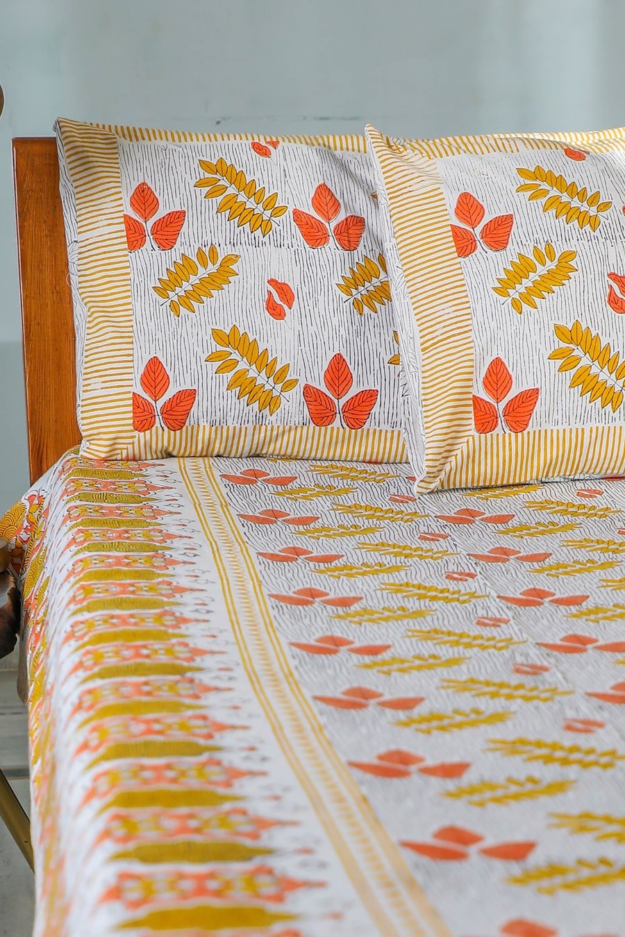 SootiSyahi 'Red Leaves' Handblock Printed Cotton Bedsheet - SootiSyahi