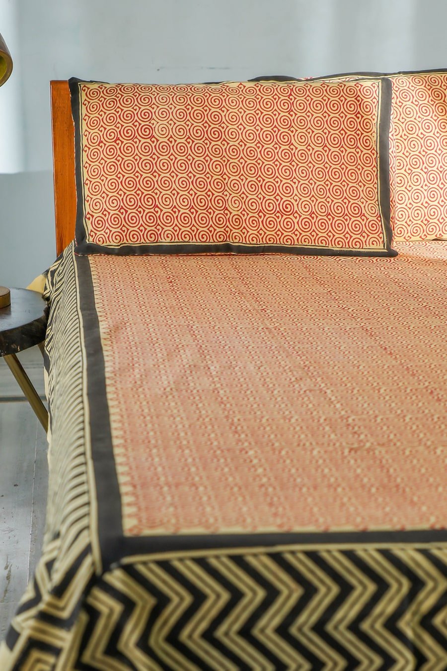 SootiSyahi 'Reddish Waves' Handblock Printed Cotton Bedsheet - SootiSyahi