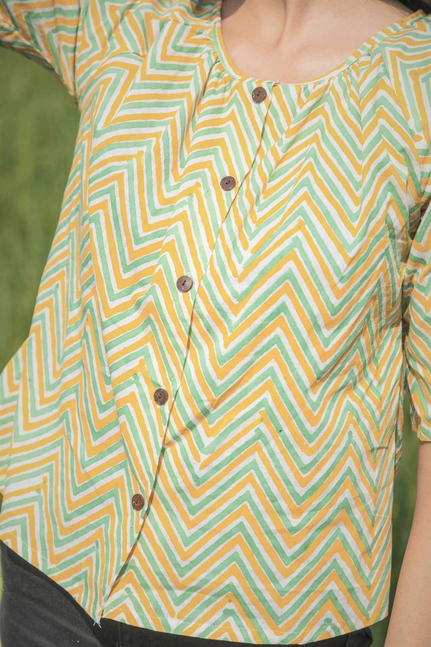 Sootisyahi 'Sea Breeze' Azofree Handblock Printed Pure Cotton Crop Top - SootiSyahi