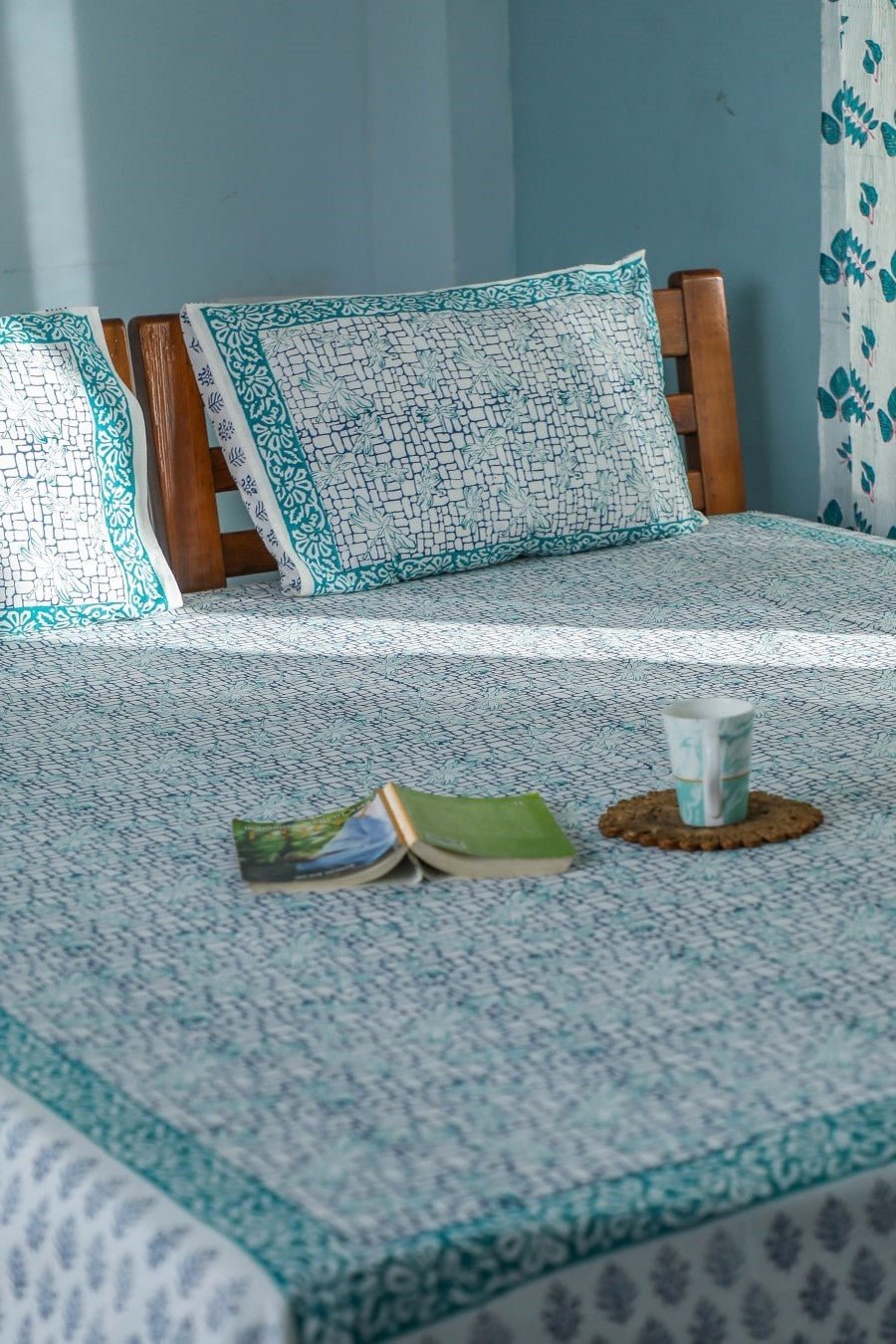SootiSyahi 'Tales of fly' Handblock Printed Cotton Bedsheet - SootiSyahi