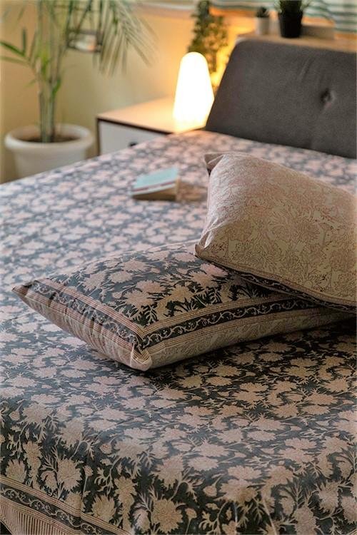 Sootisyahi 'The Grey Grace' Handblock Printed Cotton Bedsheet - SootiSyahi