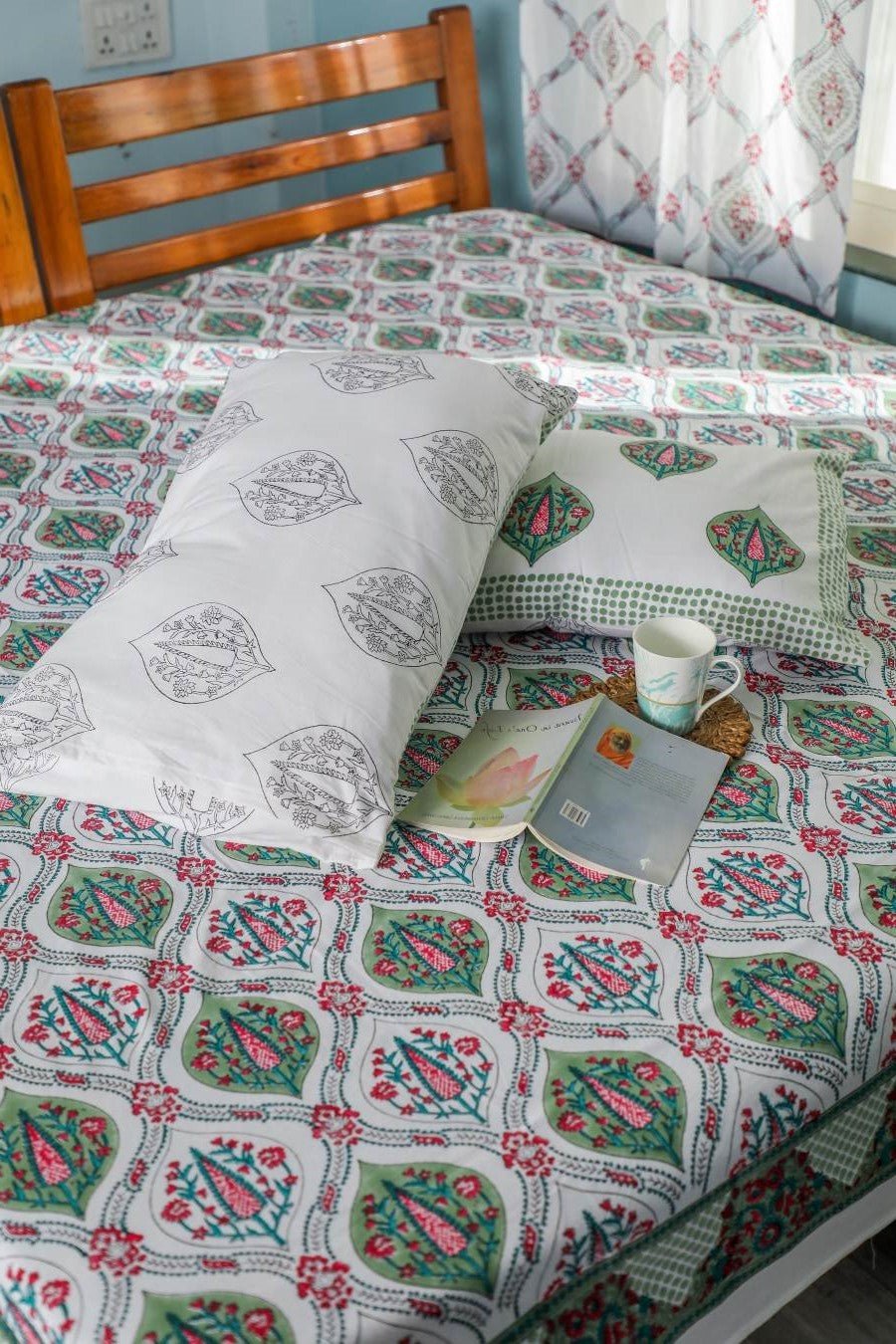SootiSyahi 'Valley of flower' Handblock Printed Cotton Bedsheet - SootiSyahi