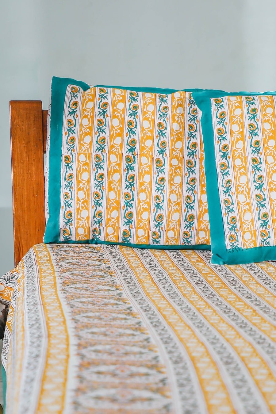 SootiSyahi 'Vertical statement' Handblock Printed Cotton Bedsheet - SootiSyahi