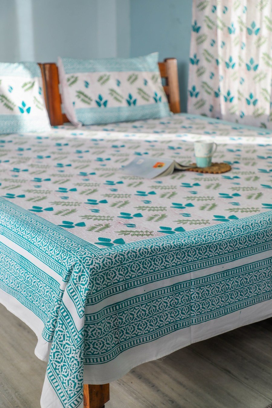 SootiSyahi 'Vibrant Essence' Handblock Printed Cotton Bedsheet - SootiSyahi