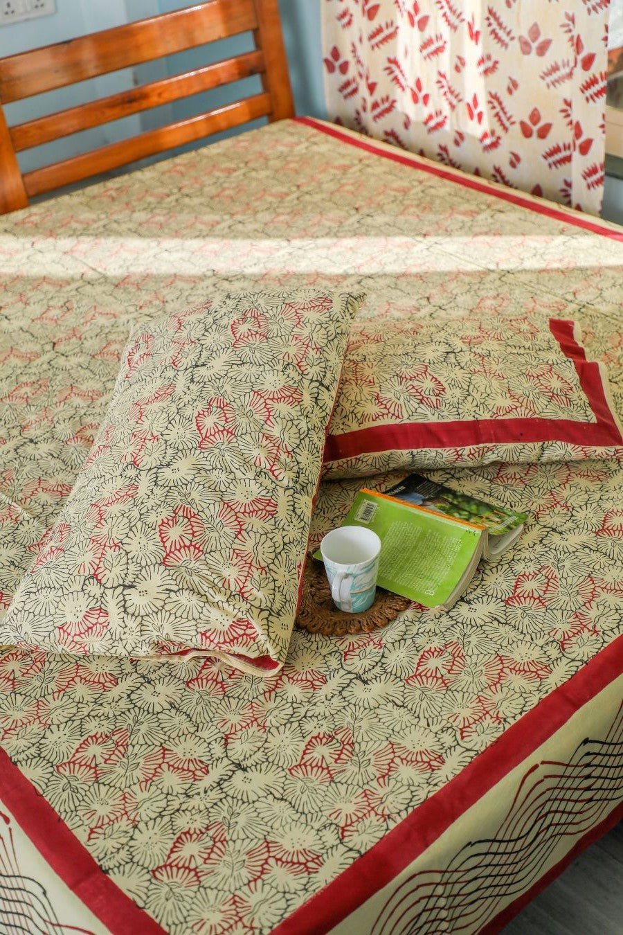 SootiSyahi 'Web of color' Handblock Printed Cotton Bedsheet - SootiSyahi