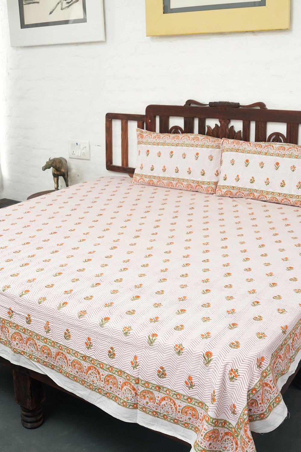 Vibrant Twists Hand-Block Printed Bedsheet - SootiSyahi