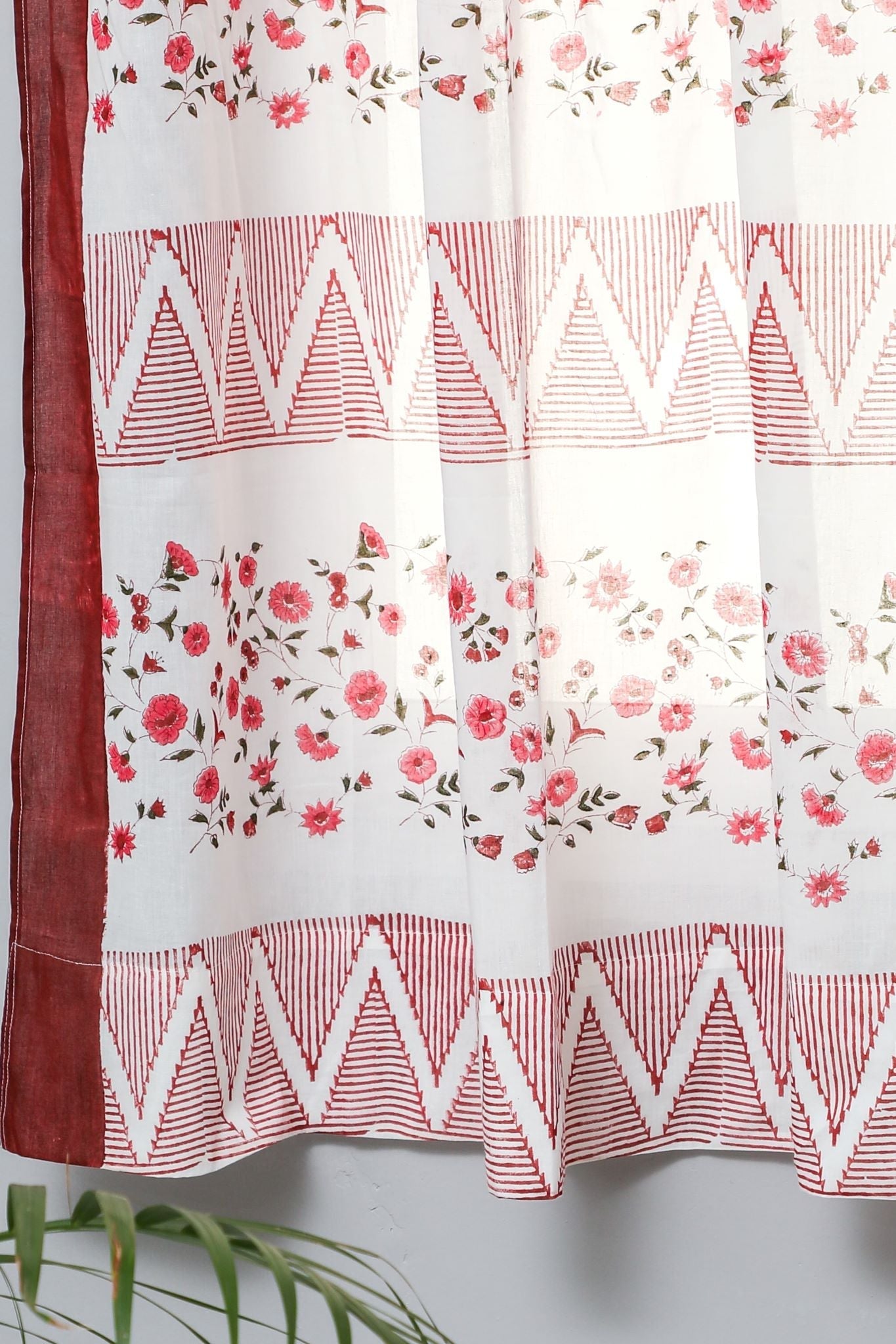 'Zig Zag ruby crush' Handblock Printed Cotton Window Curtain - SootiSyahi