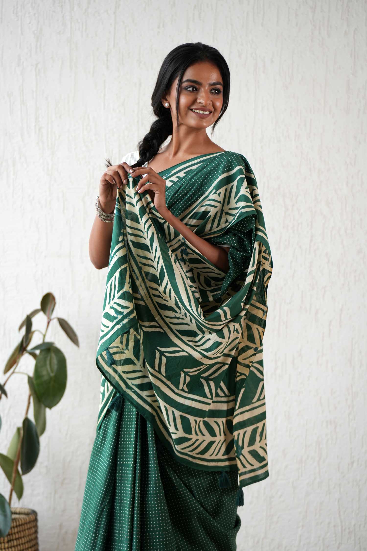 Sooti Syahi-Ancient Echo - Hand Block Printed Mul Mul Cotton Saree-5