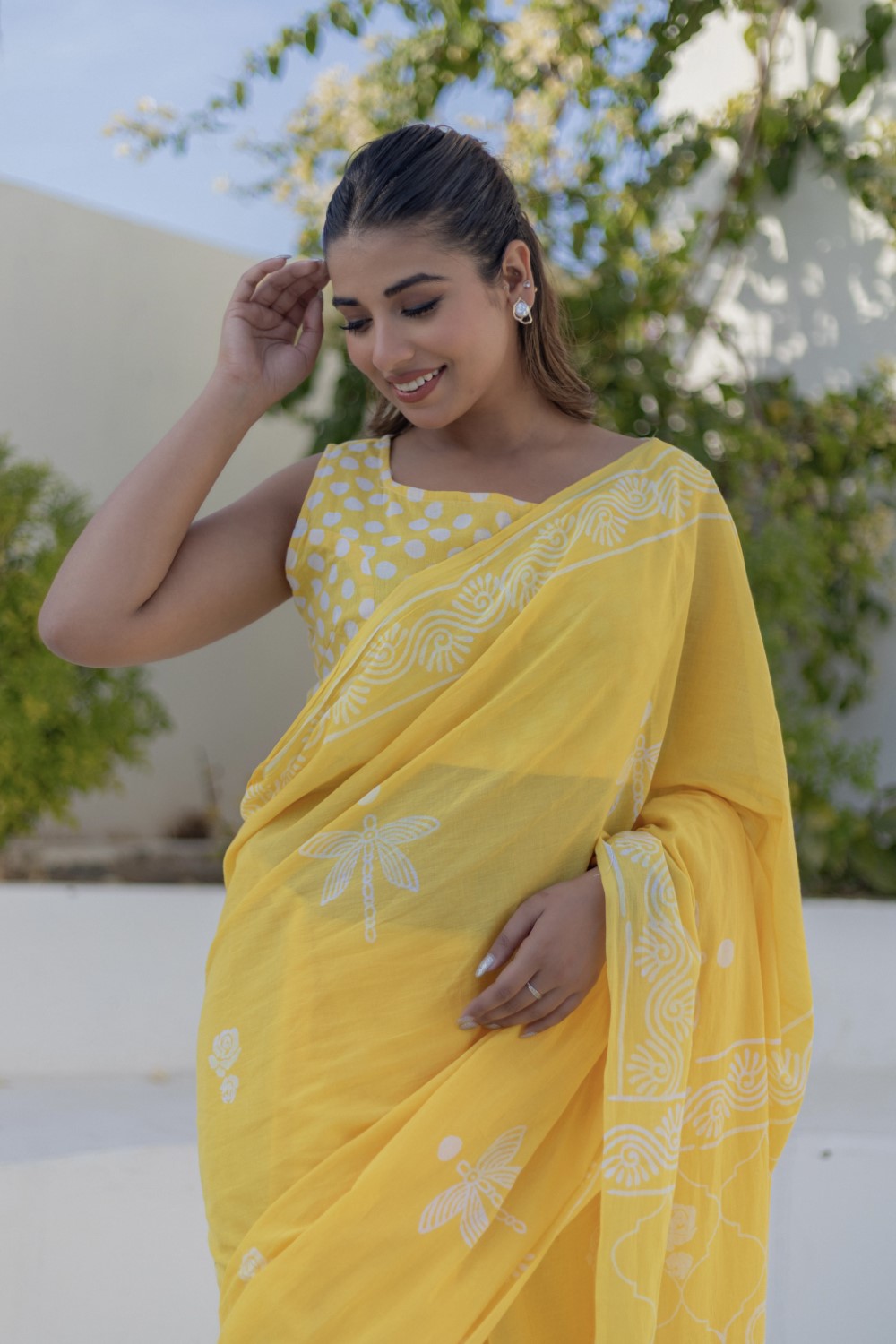 Golden Circles - Hand Block Mul Cotton Saree - SootiSyahi