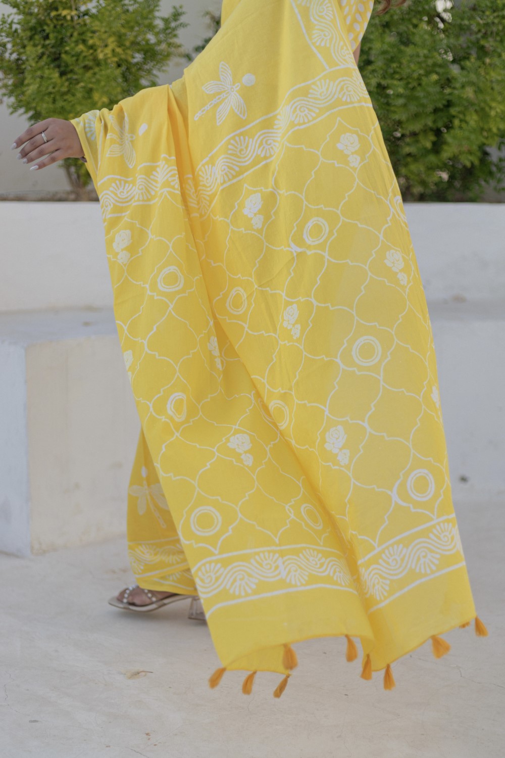 Golden Circles - Hand Block Mul Cotton Saree - SootiSyahi