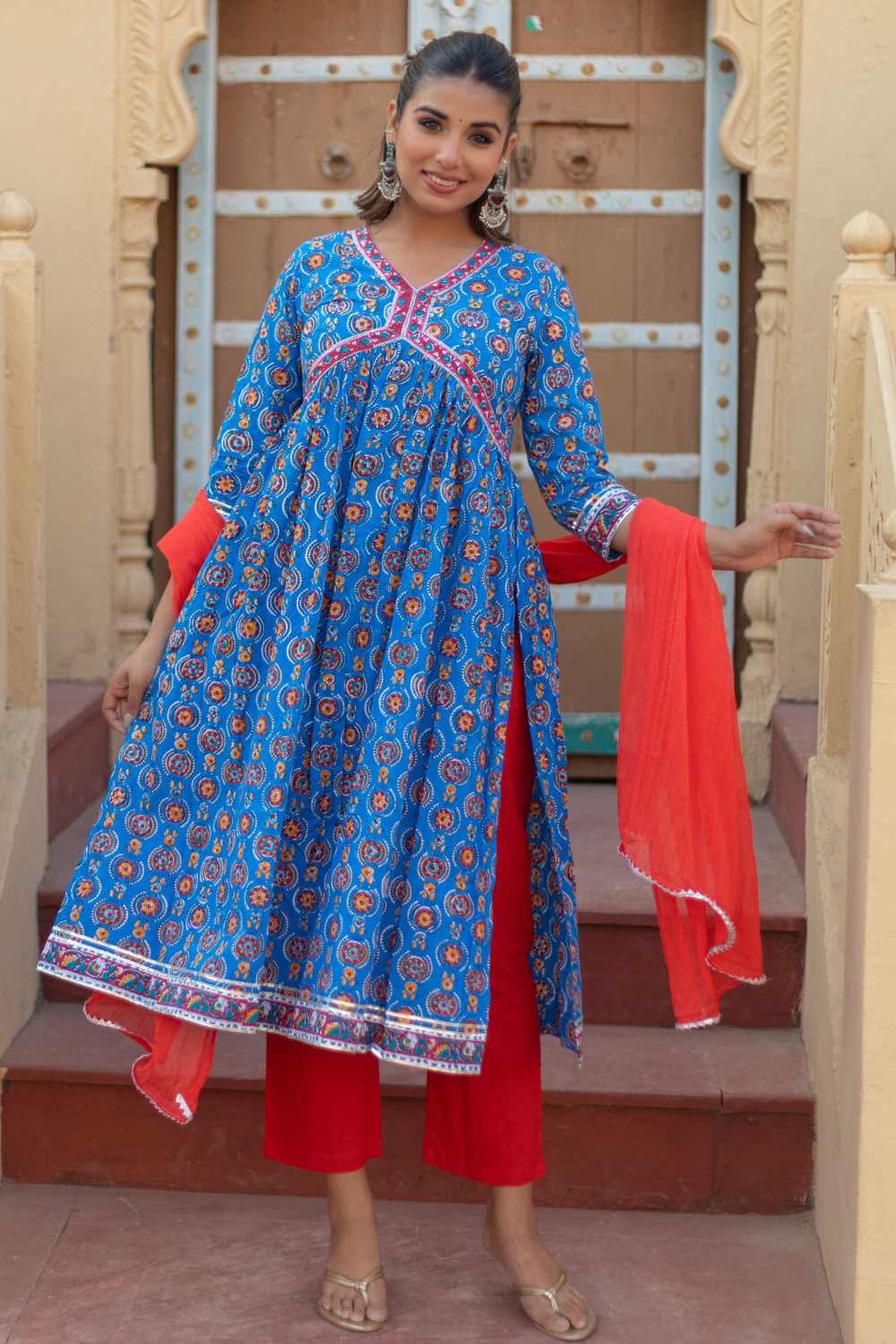SootiSyahi-“Azure Medallions” Hand Block Printed Cotton Suit Set
