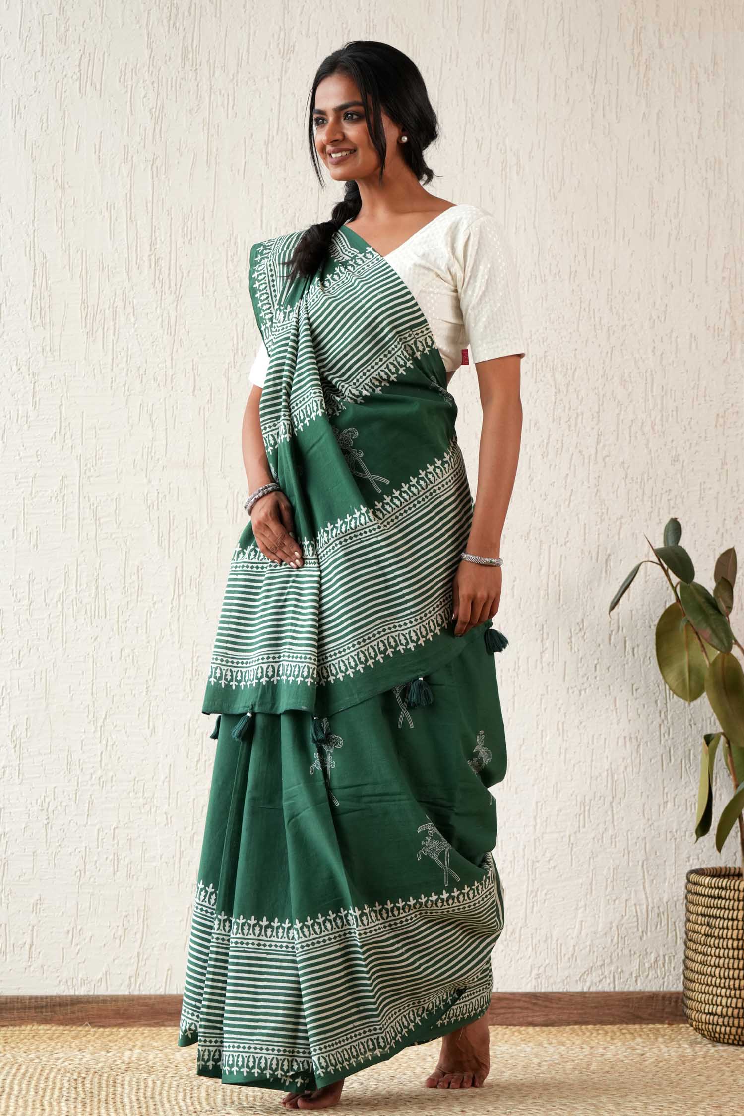 Heritage Aura - Hand Block Mul Cotton Saree - SootiSyahi