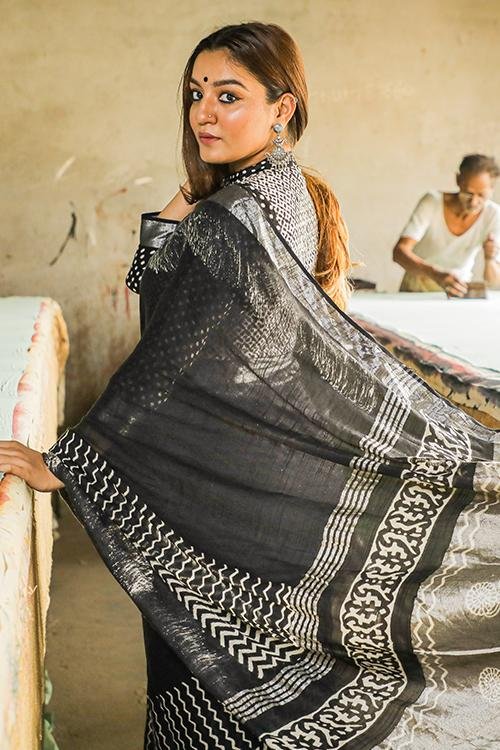 Chuna Patri Handblock Print Slub Cotton Saree - SootiSyahi
