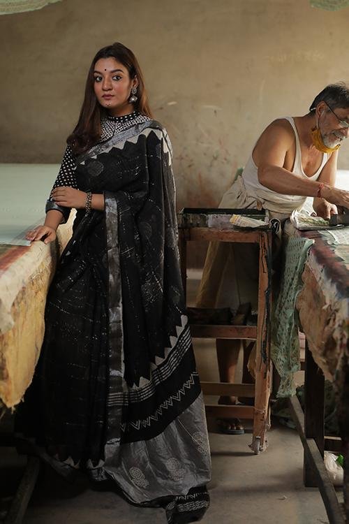CHUNA PATRI HANDBLOCK PRINTED SLUB COTTON SAREE - SootiSyahi
