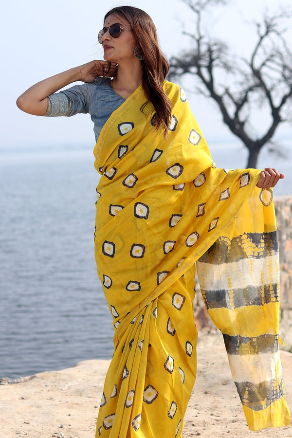 "Golden Aura" Bandhni Chanderi Saree - SootiSyahi