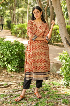 Sootisyahi ' Lilac Dreams ' Azofree Handblock Printed Pure Cotton Kurti
