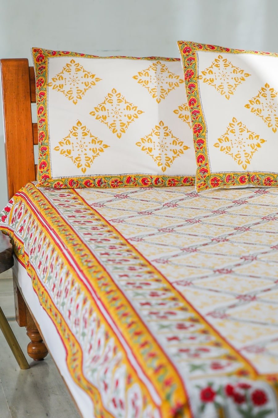 SootiSyahi 'Floral Culture' Handblock Printed Cotton Bedsheet - SootiSyahi