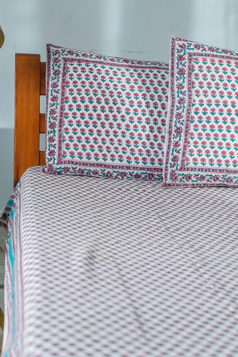 Sootisyahi 'Floral dots' Handblock Printed Cotton Bedsheet - SootiSyahi