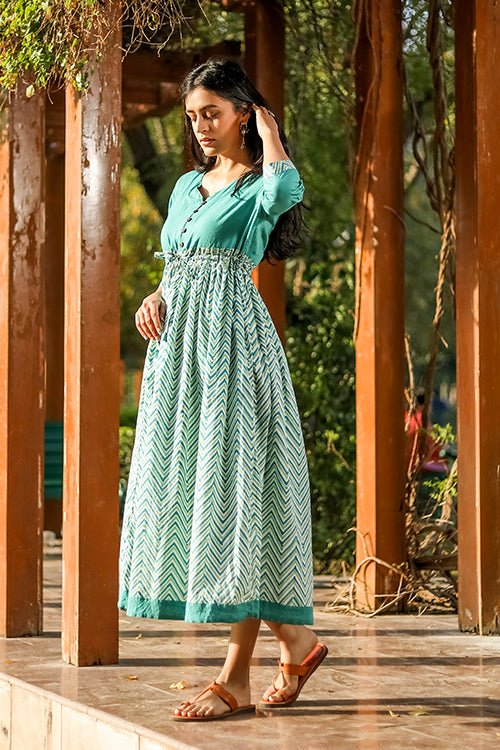 Fizaa Chikankari Dress in Mul cotton - Lavender - House Of Kari (Chikankari  Clothing)