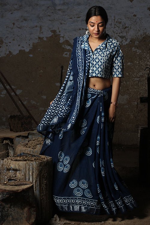 "WHEEL OF TIME" INDIGO DABU HANDBLOCK PRINT SLUB COTTON SAREE - SootiSyahi