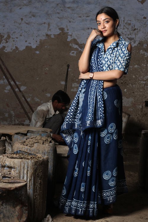 "WHEEL OF TIME" INDIGO DABU HANDBLOCK PRINT SLUB COTTON SAREE - SootiSyahi